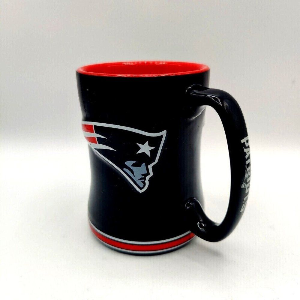 NFL 2014 New England Patriots Coffee Mug Boelter Brands Red Black Football